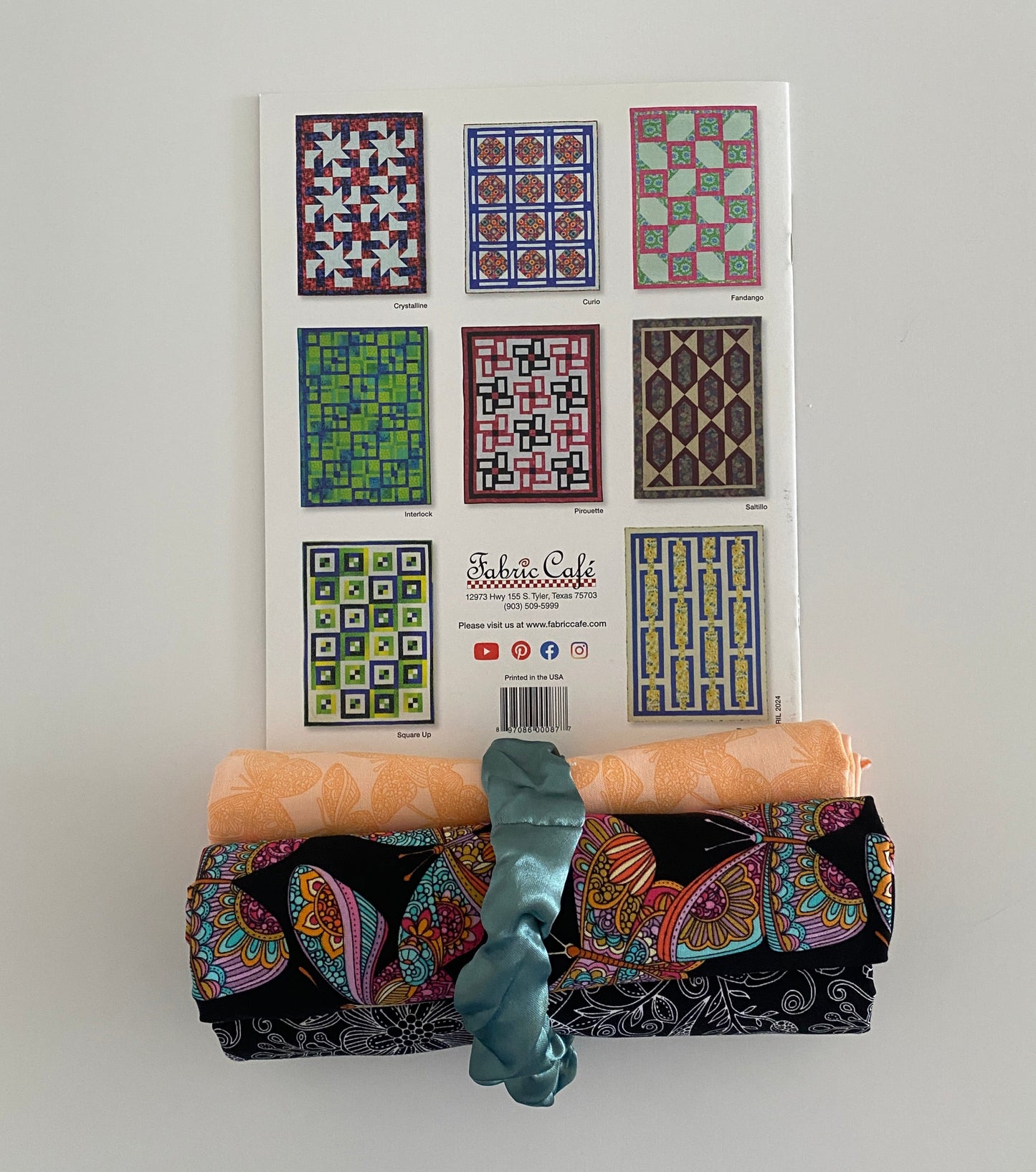 Quilt Kit - Make it Modern With 3-Yard Quilts Book Plus 3 Yards of Coordinating Fabric