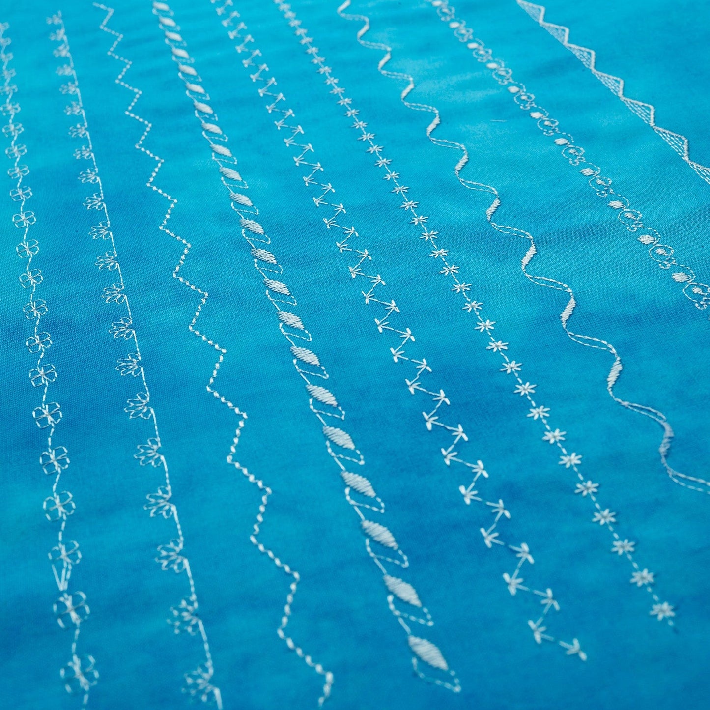 HUSQVARNA® VIKING® OPAL™ 670 Sewing Machine