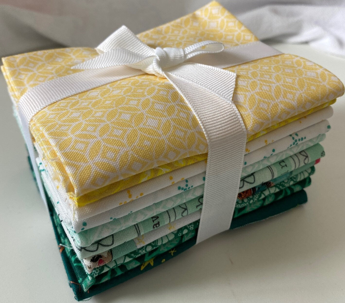 Kelly Rae Roberts INSPIRED HEART Green and Yellow 10 Fat Quarter Fabric Bundle for Benartex Artistry - 10 Different Fat Quarters