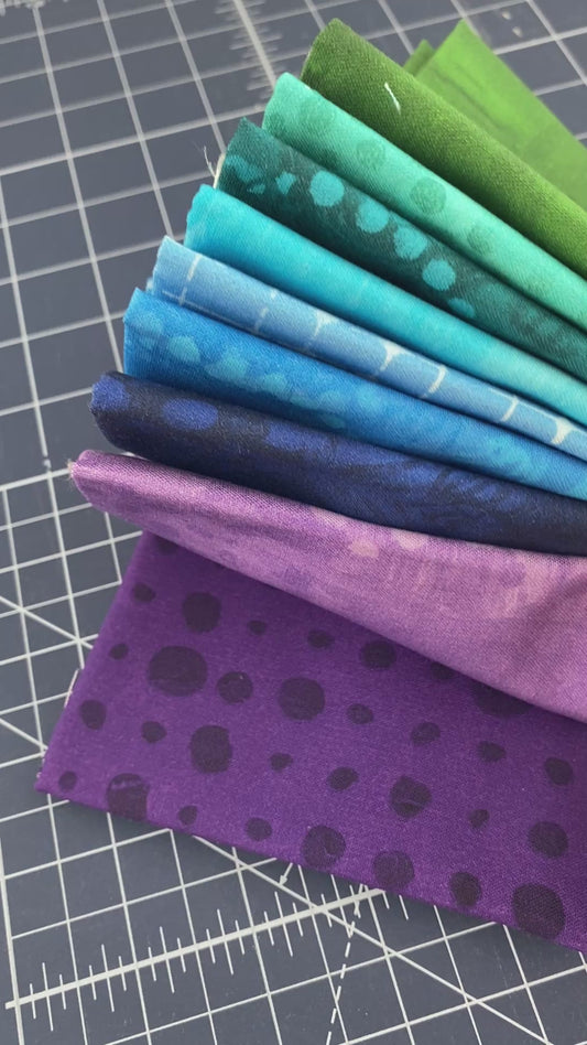 Fabric Fat Quarter Bundle | Sue Penn Textures Free Spirit Quilting Fabrics | 18 Pieces