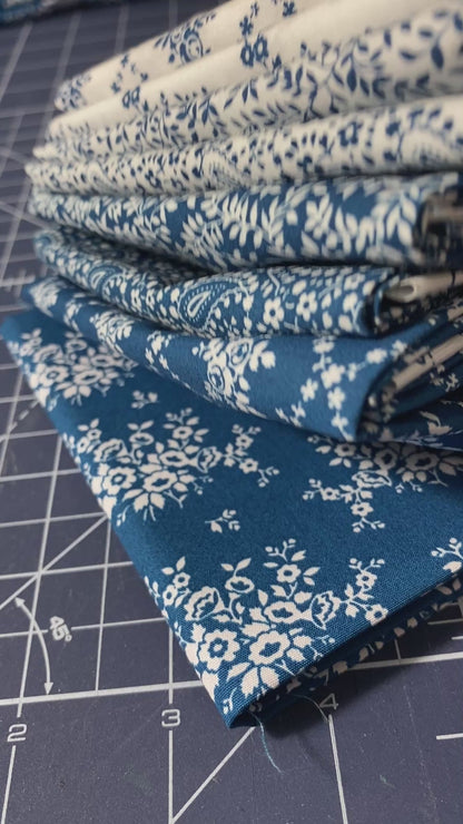 8 Fabric Fat Quarter Bundle - Blue and White Classic Keepsakes from Benartex