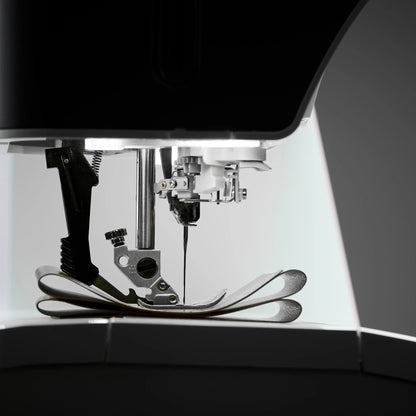 PFAFF® quilt expression™ 725 Sewing Machine